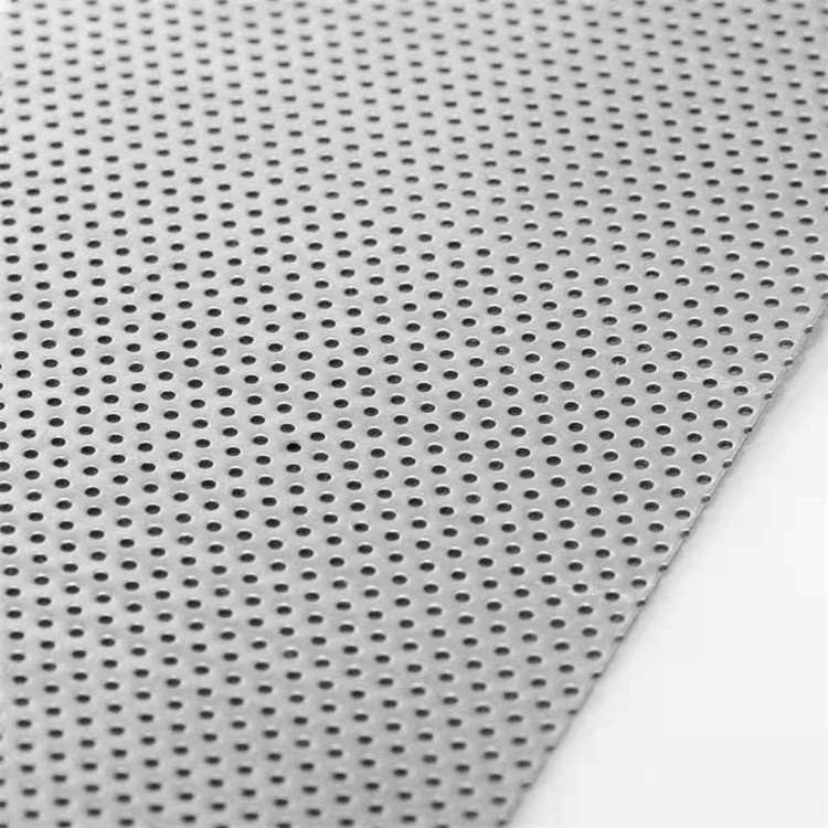 Nerūsējošā tērauda smalka sieta loksne