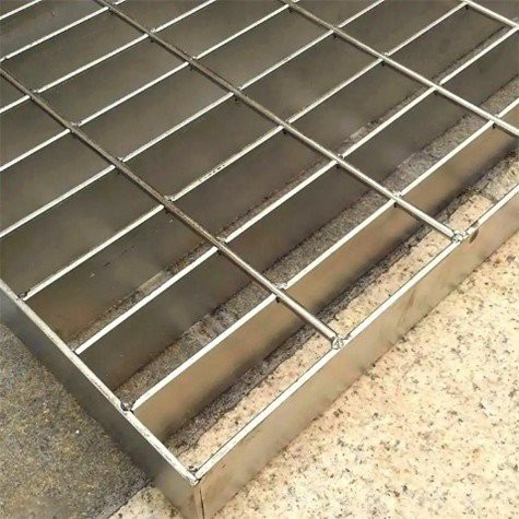 Nerūsējošā tērauda stiepļu režģis